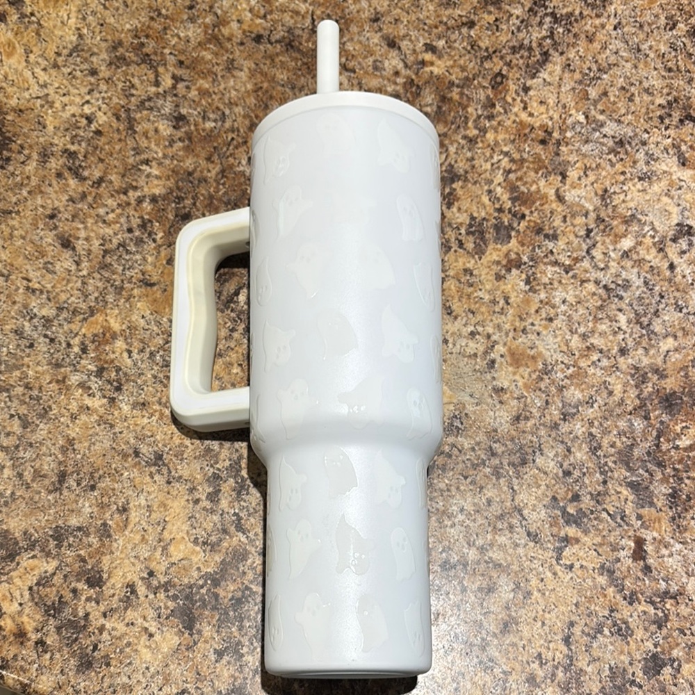 White Dining Water Bottle with Thermos Feature